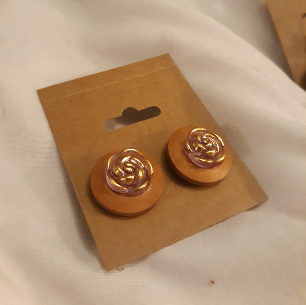 Handcrafted Flower Stud Earrings!